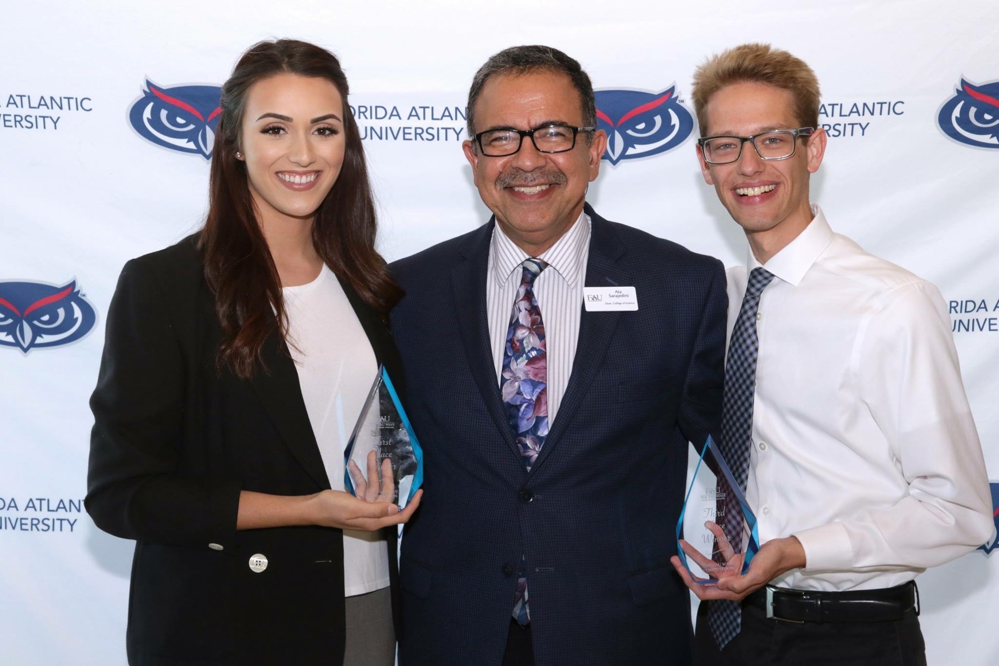 MPCR Undergraduates Won Awards at FAU's WAVE Entrepreneurial Research Competition!